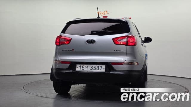 Kia Sportage R дизель 2WD Limited, 2011 4