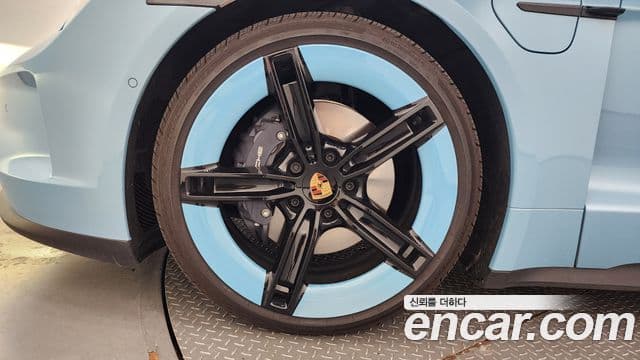 Porsche 타이칸 базовый, 2025 все фото