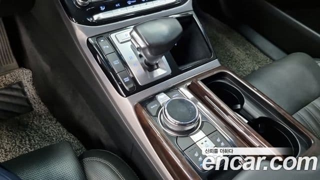 Genesis EQ900 Luxury, 2018 9