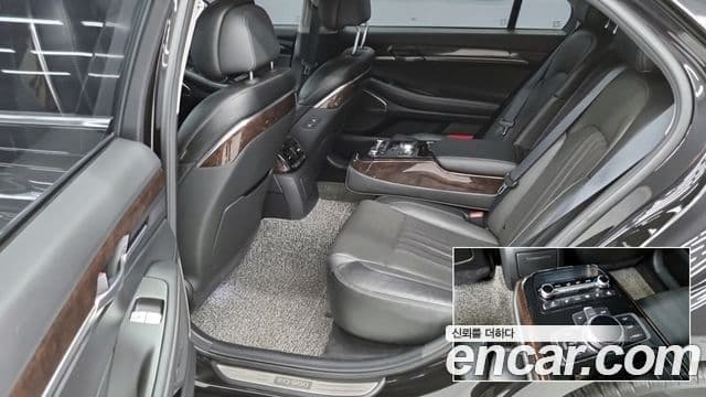 Genesis EQ900 Luxury, 2018 11