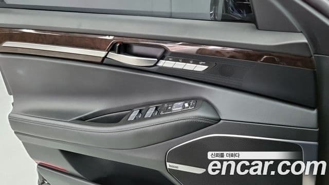 Genesis EQ900 Luxury, 2018 18