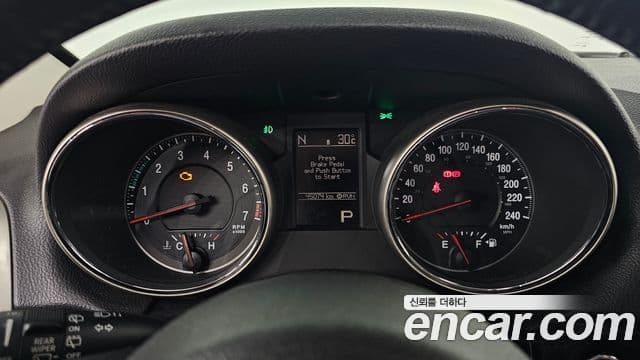 Jeep Grand Cherokee WK2, 2011 8