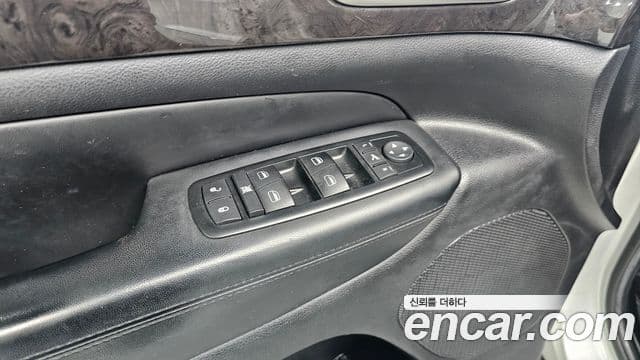 Jeep Grand Cherokee WK2, 2011 11