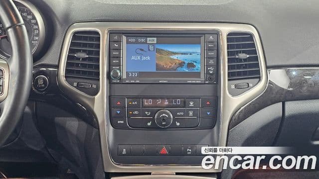 Jeep Grand Cherokee WK2, 2011 14