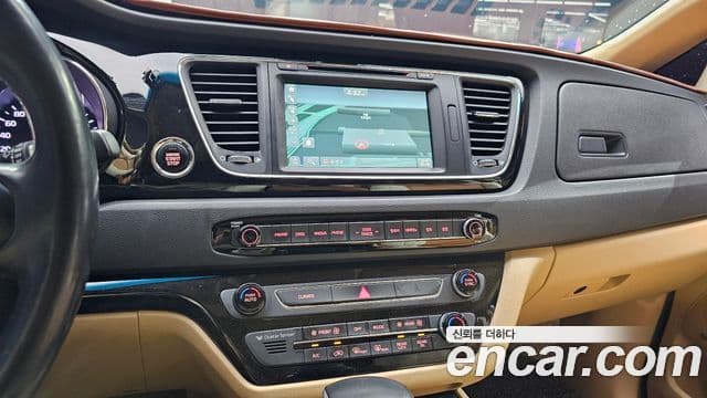 Kia All New Carnival бензин 9인승 High Limousine(компания по спецнадстройкам), 2017 16