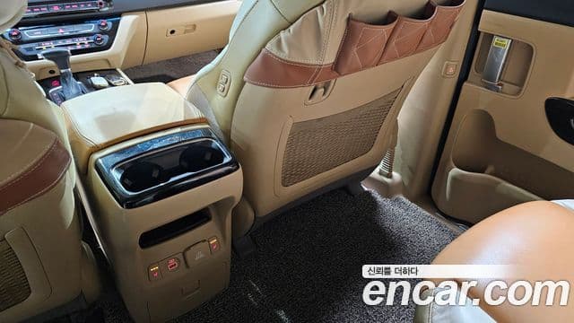 Kia All New Carnival бензин 9인승 High Limousine(компания по спецнадстройкам), 2017 18