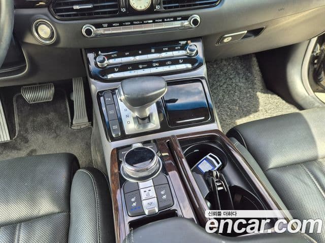 Genesis EQ900 Luxury, 2018 14