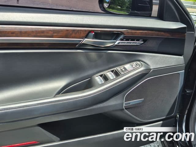 Genesis EQ900 Luxury, 2018 16