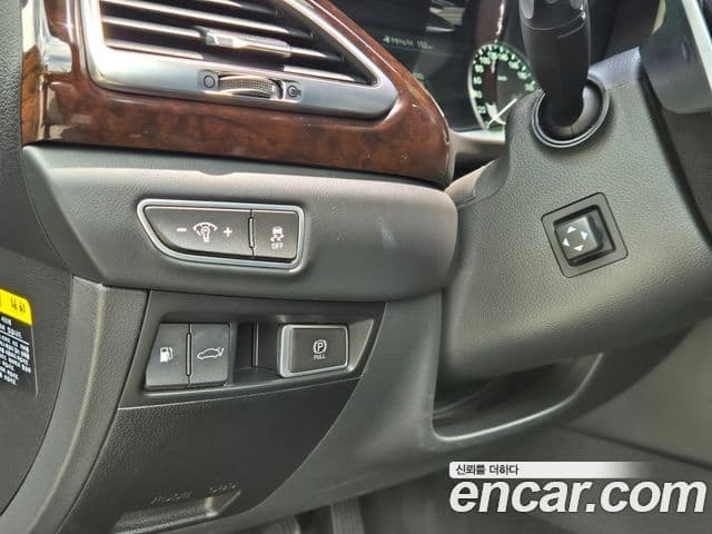 Genesis EQ900 Luxury, 2018 17