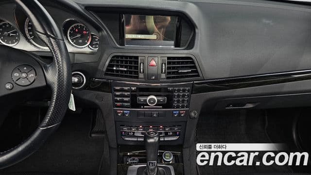 Mercedes-Benz E-класс W212 E350 купе, 2011 14