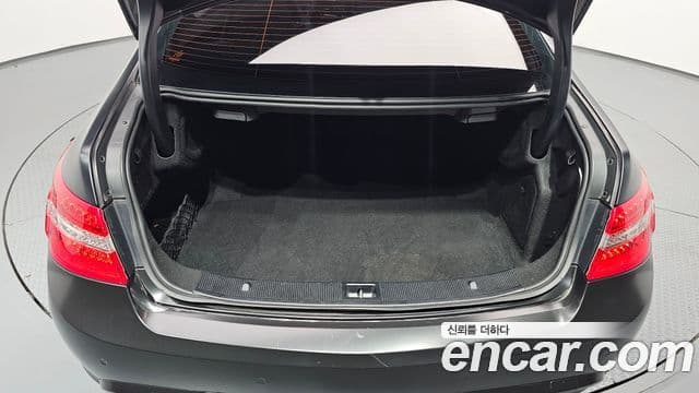 Mercedes-Benz E-класс W212 E350 купе, 2011 20