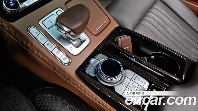 Genesis G90 Premium Luxury, 2020 9