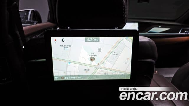 Genesis G90 Premium Luxury, 2020 18