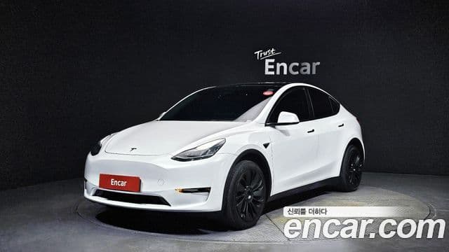 Tesla модель Y Standard Range RWD, 2021 1