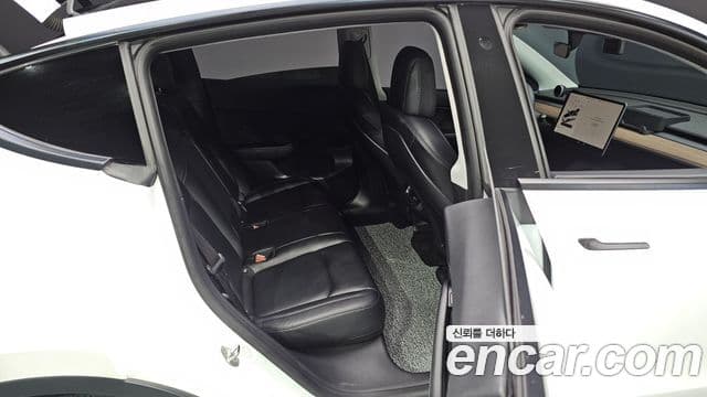 Tesla модель Y Standard Range RWD, 2021 13