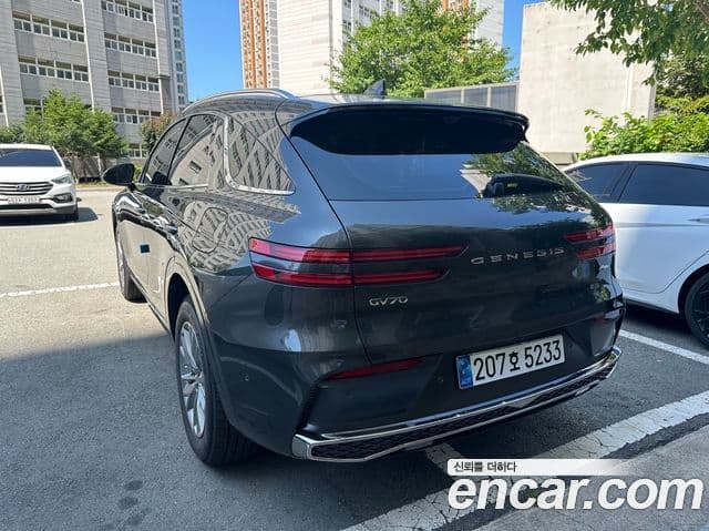 Genesis GV70, 2025 все фото