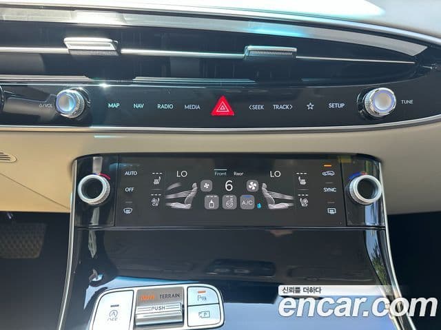 Genesis GV70, 2025 10