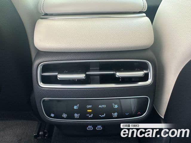 Genesis GV70, 2025 12