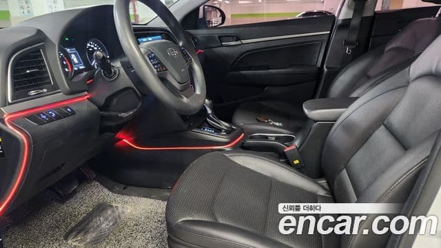 Hyundai Avante AD 1.6 GDI Value Plus, 2018 12