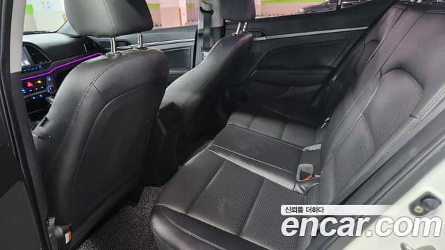 Hyundai Avante AD 1.6 GDI Value Plus, 2018 13