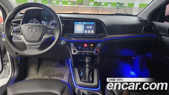 Hyundai Avante AD 1.6 GDI Value Plus, 2018 14