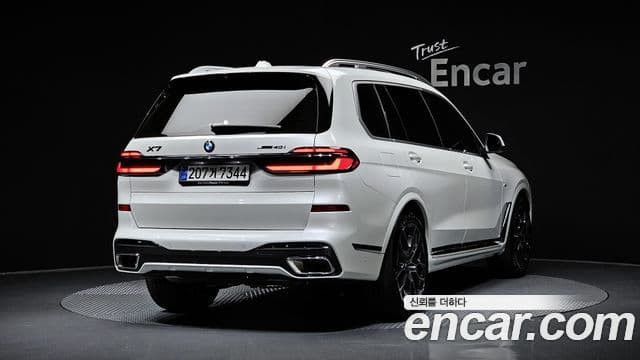 BMW X7 (G07) xDrive 40i M Sport 7인승, 2025 2