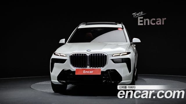 BMW X7 (G07) xDrive 40i M Sport 7인승, 2025 3
