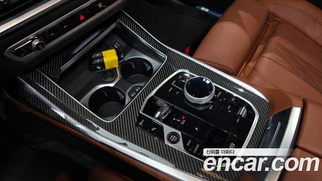 BMW X7 (G07) xDrive 40i M Sport 7인승, 2025 9