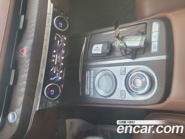 Genesis G80 (RG3) бензин 2.5 турбо AWD, 2021 9