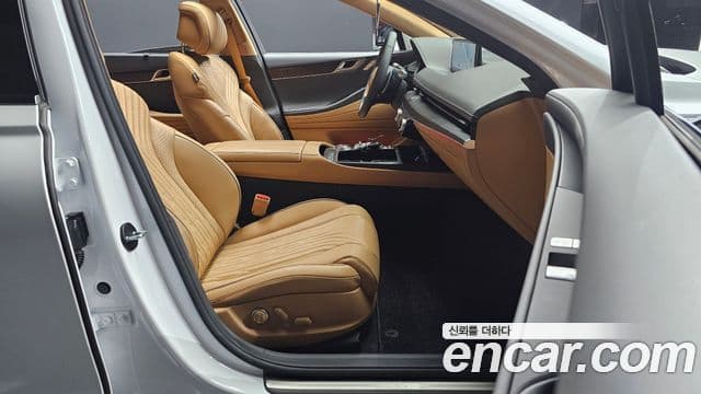 Genesis G80 (RG3) бензин 2.5 турбо AWD, 2024 10