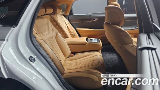 Genesis G80 (RG3) бензин 2.5 турбо AWD, 2024 12