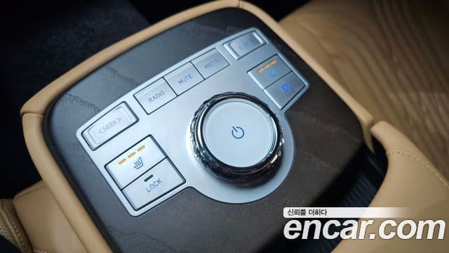 Genesis G80 (RG3) бензин 2.5 турбо AWD, 2024 17