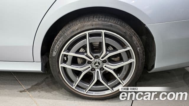 Mercedes-Benz E-класс W213 AMG Line, 2021 все фото