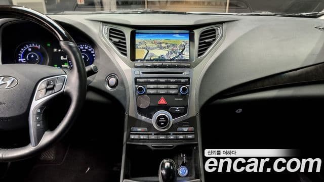 Hyundai Grandeur HG гибрид Premium, 2017 16