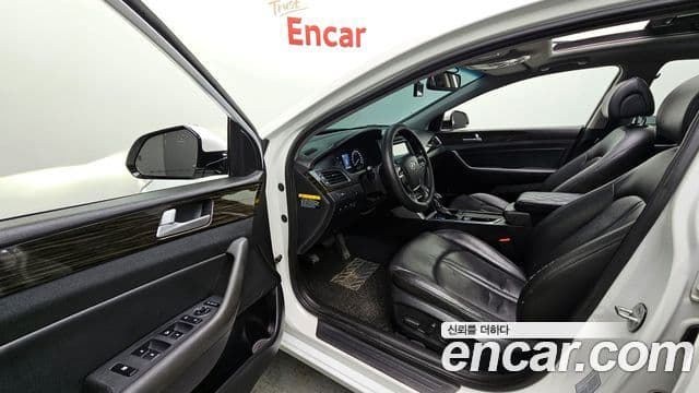 Hyundai LF Sonata 1.7 дизель Smart, 2016 10