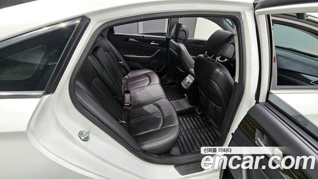 Hyundai LF Sonata 1.7 дизель Smart, 2016 12