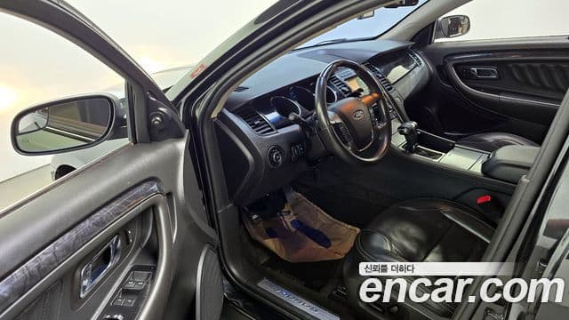 Ford New 토러스 6세대, 2012 10