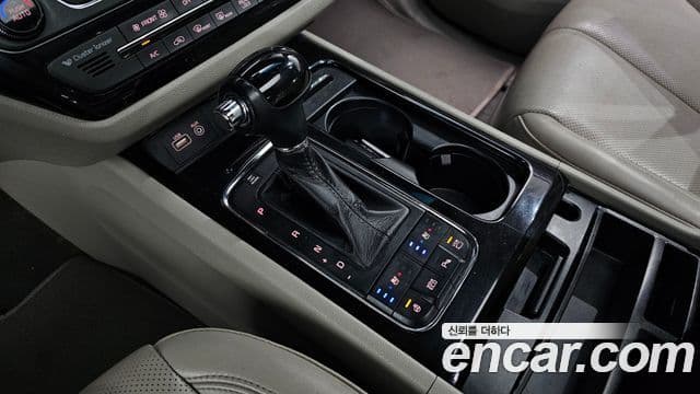 Kia All New Carnival President, 2016 9