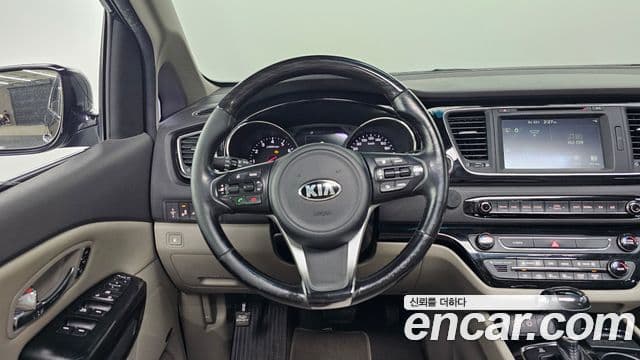 Kia All New Carnival President, 2016 12