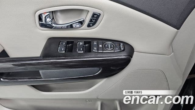 Kia All New Carnival President, 2016 17