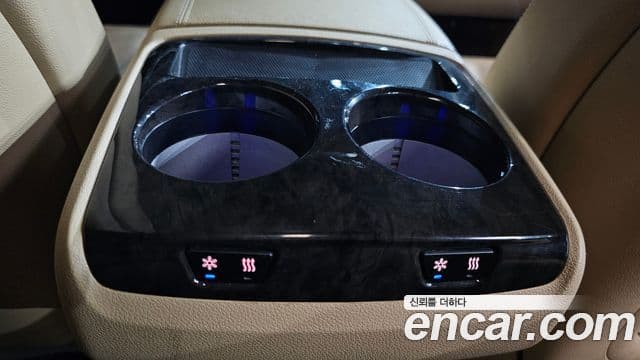 Kia The / новый New Carnival VIP, 2019 17