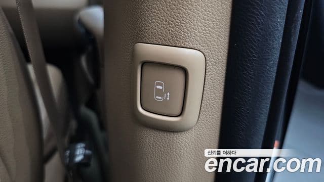 Kia The / новый New Carnival VIP, 2019 19