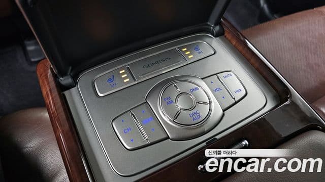 Hyundai Genesis Prime Pack, 2010 19