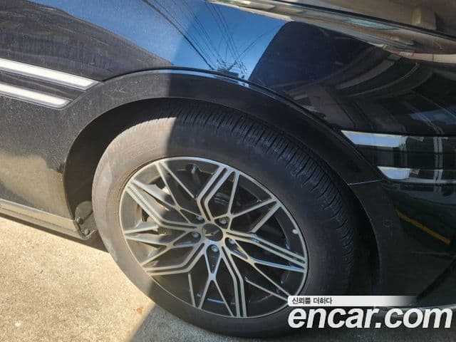 Genesis G90 (RS4) бензин 3.5 турбо AWD, 2025 11