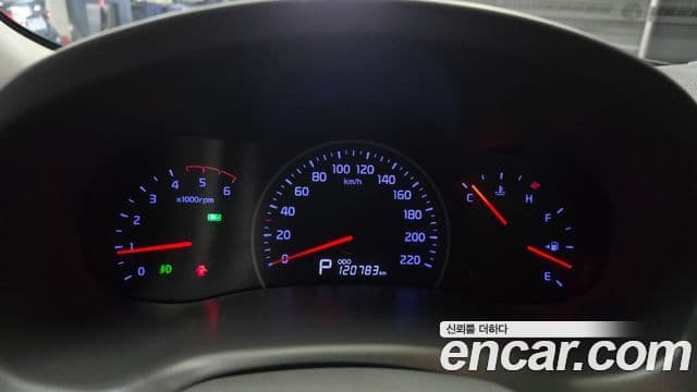 Kia Carnival R люксовая версия, 2013 8