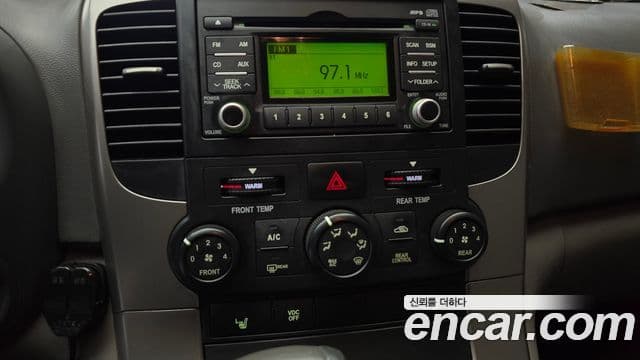 Kia Carnival R люксовая версия, 2013 17