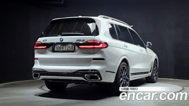 BMW X7 (G07) xDrive 40i M Sport 6인승, 2023 2
