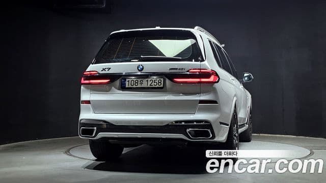 BMW X7 (G07) xDrive 40i M Sport 6인승, 2023 4