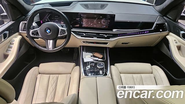 BMW X7 (G07) xDrive 40i M Sport 6인승, 2023 7