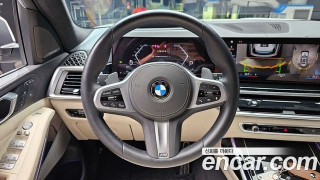 BMW X7 (G07) xDrive 40i M Sport 6인승, 2023 14